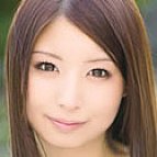 Hina Akiyoshi (秋吉ひな) 日本語