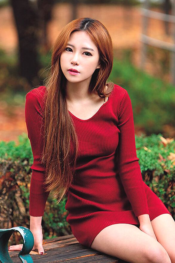 HUSR-300 JAV Films English - 03:12:00 - 03:44:00