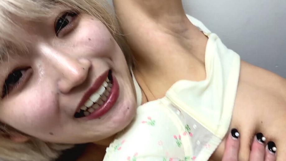 ESK-0500001 JAV Films 中文 - 00:17:00 - 00:18:00