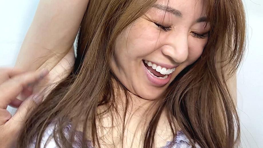 ESK-0700003 JAV Films 日本語 - 00:04:00 - 00:04:00