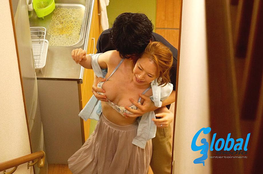 SMOM-001 JAV Films 日本語 - 00:21:00 - 00:32:00